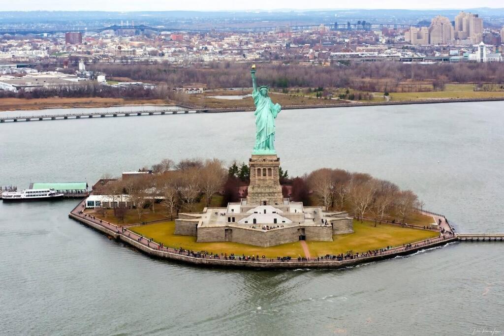 Apartamento Swj 2nd - Times Sq, Brooklyn Bridge, Lga In 15 Min *